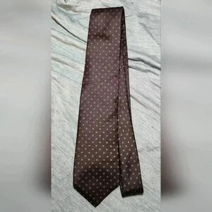 VTG Tie Shanghai Silk Research Institute Necktie 100% Silk Red W/ Yellow Dots